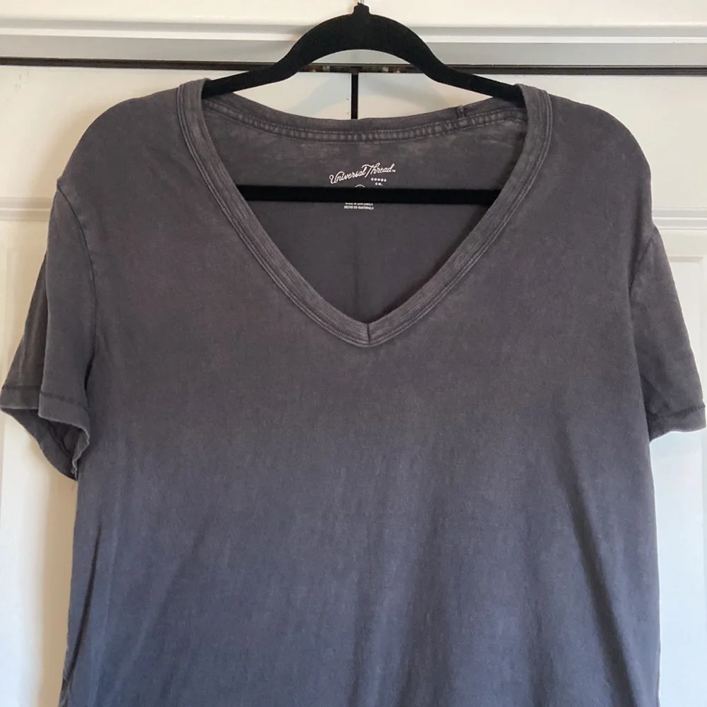 Universal Thread Tee - Picture 3 of 3